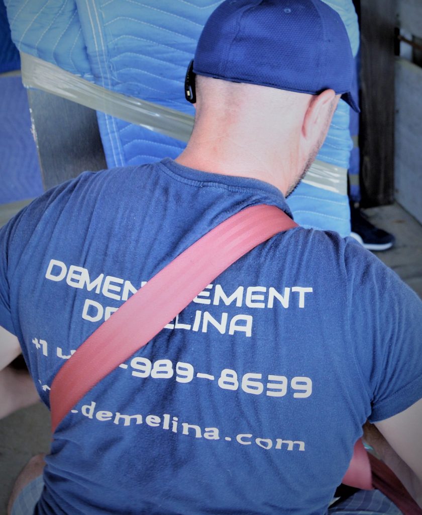 Moving Laval
