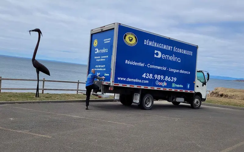 Long-distance moving from Beaconsfield to Quebec and Ontario