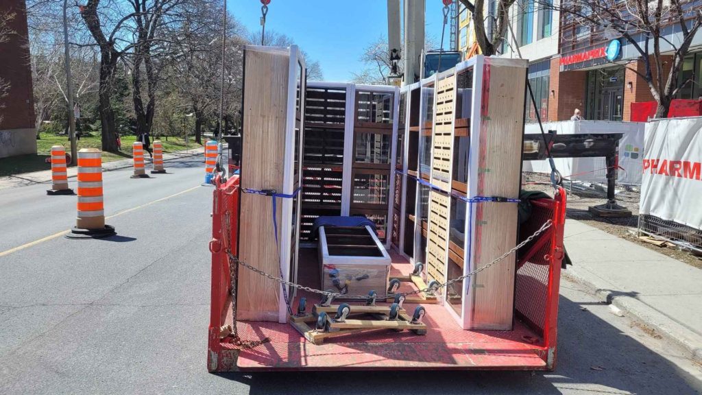 Sensitive equipment moving Montreal