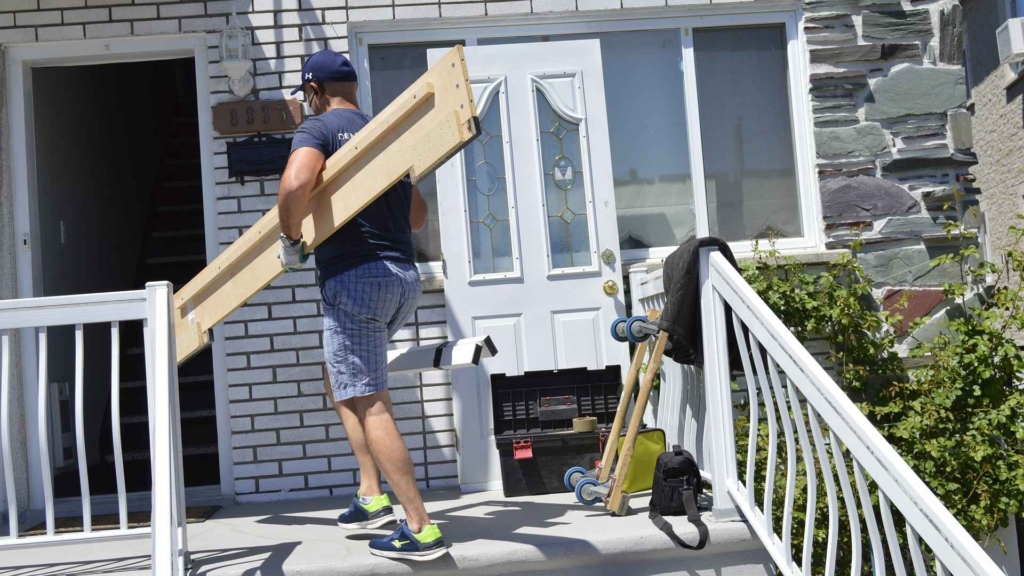 Local moving in Granby