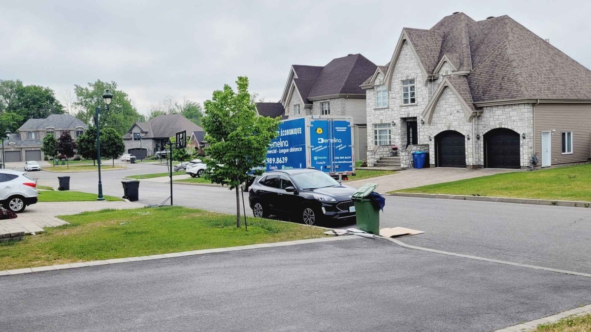 Moving Saint-Sébastien/Camion déménagement