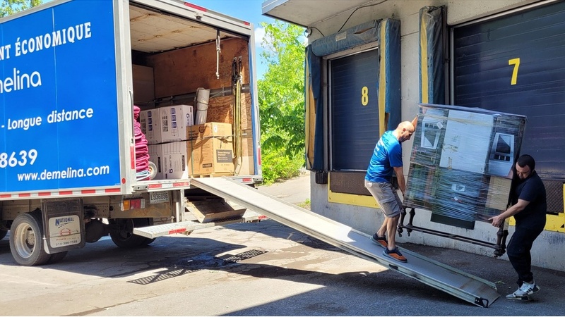 last minute movers in Montreal