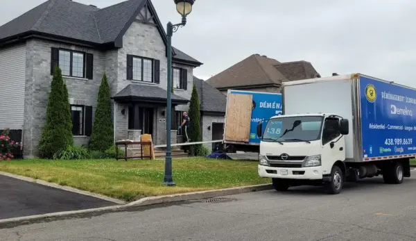 Prix d’un déménagement à Montréal en 2026 avec camions et maison