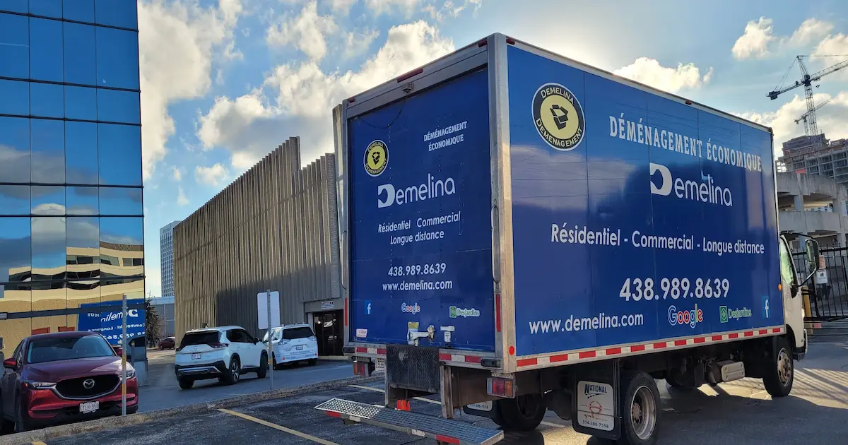 Déménagement Saint-Laurent avec des déménageurs professionnels à Montréal